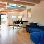 Welc-om Loft Free Parking Apartament *